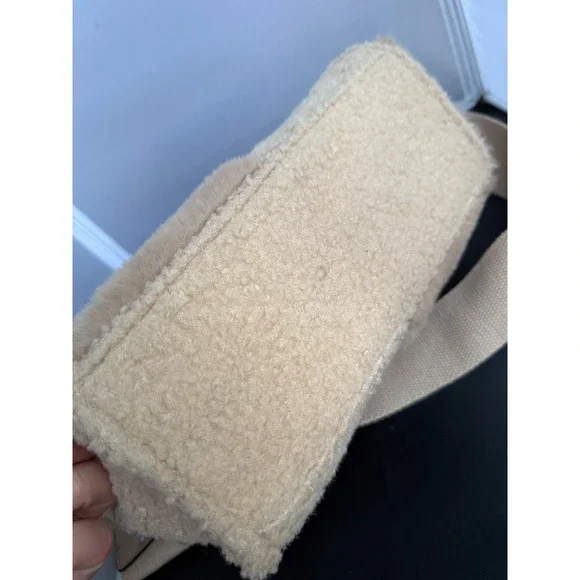 BCBGeneration Faux Shearling Colorblock small Tote Bag Tan Beige Crossbody - Picture 3 of 10